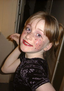 Naomi, having used Nadja's make-up